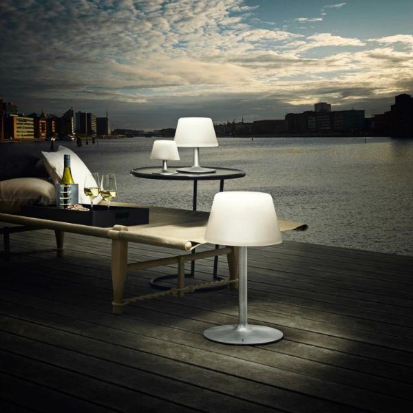 eva solo SunLight Lounge Bodenleuchte mit verdeckten Solarzellen | energieeffizient eva solo SunLight Lounge Bodenleuchte mit verdeckten Solarzellen