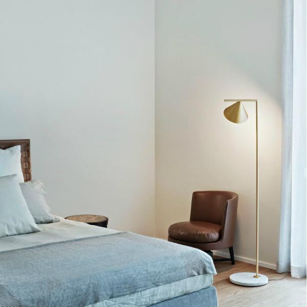 Flos "Captain Flint" LED Stehleuchte mit Dimmer-Pedalschalter Flos Captain Flint LED Stehleuchte Dimmer-Pedalschalter