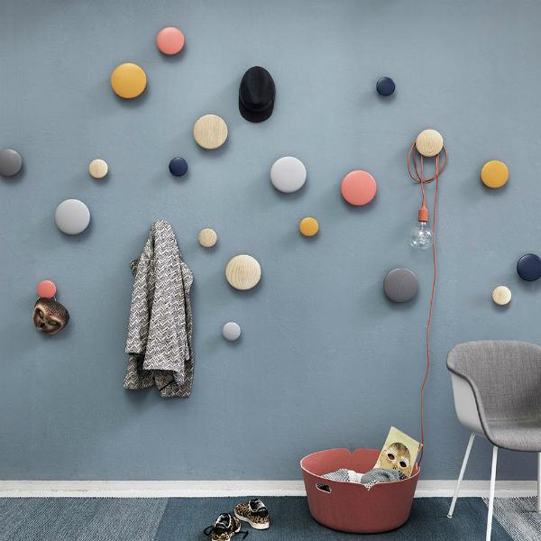 Wandhaken von Muuto: The Dots Wandhaken von Muuto The Dots
