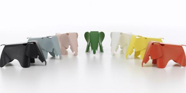 Vitra Eames Elephant | kleiner Spielzeug-Elefant | Material: durchgefärbtes Polypropylen, matte Oberfläche vitra-eames-elephant-klein