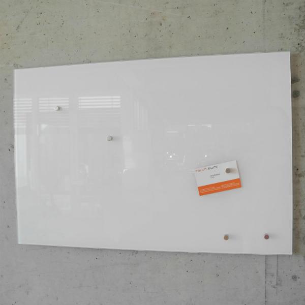 Glas Magnettafel: 60x40 cm | Farbe: Weiß | Design: Jörg Böhler glas-magnettafel-max-60x40-cm-weiss