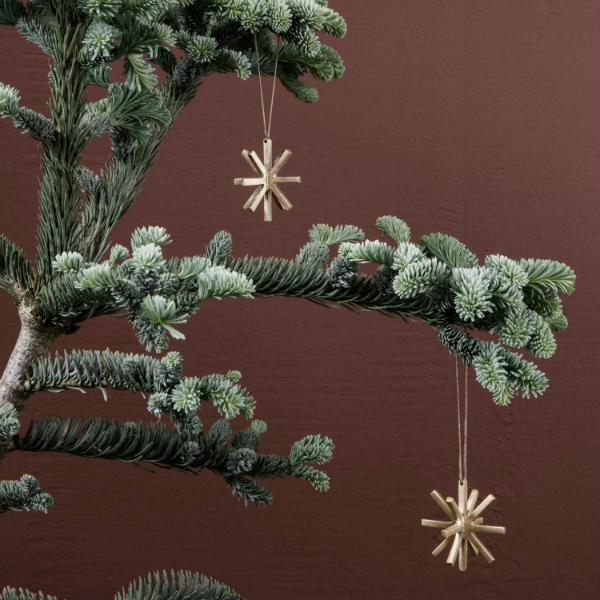 Christbaumschmuck "Winterland Brass Ornament" von ferm Living | Design: Leise Dich Abrahamsen ferm-living-winterland-brass-ornament