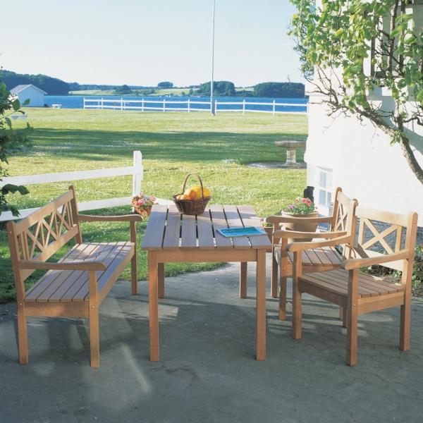 Skagerak Skagen Set Tisch + Bank + 2 Stühle | Design: Mogens Holmriis skagerak-skagen-set-teak-tisch-bank-2-stuehle