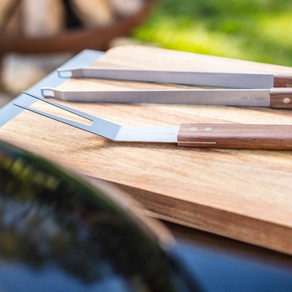 Carl Mertens Grillgabel BBQ aus Edelstahl und Nussbaumholz | Designer: SquareOne carl-mertens-grillgabel-roestzeug-bbq