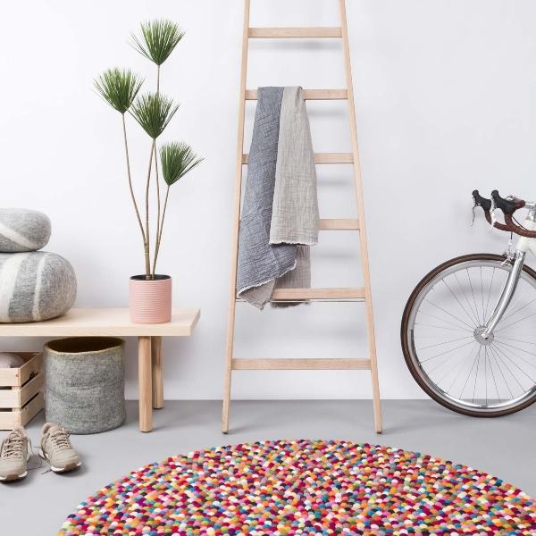 myfelt – Filzkugelteppich Lotte rund | aus 100% Naturprodukten | Design: myfelt myfelt-lotte-filzkugelteppich-rund-filzkugelteppiche