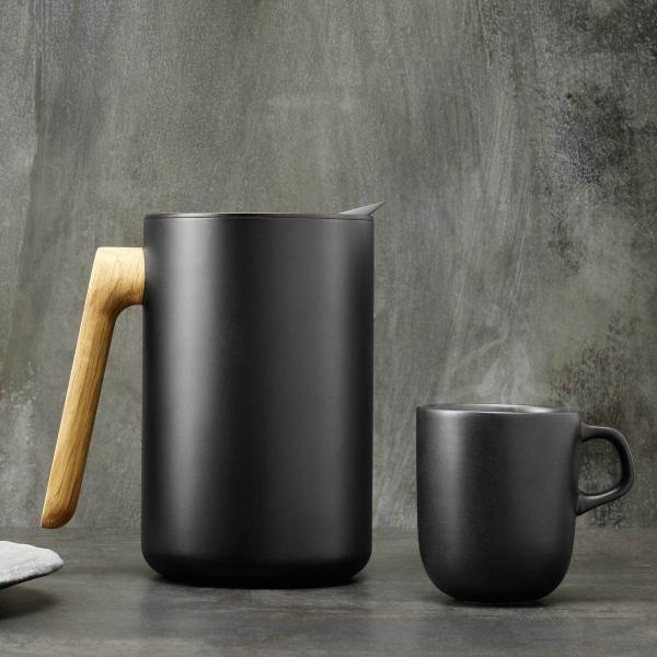 Eva Solo Nordic Kitchen Isolierkanne | 1 L | Design: Claus Jensen und Henrik Holbæk, Tools® eva-solo-nordic-kitchen-isolierkanne