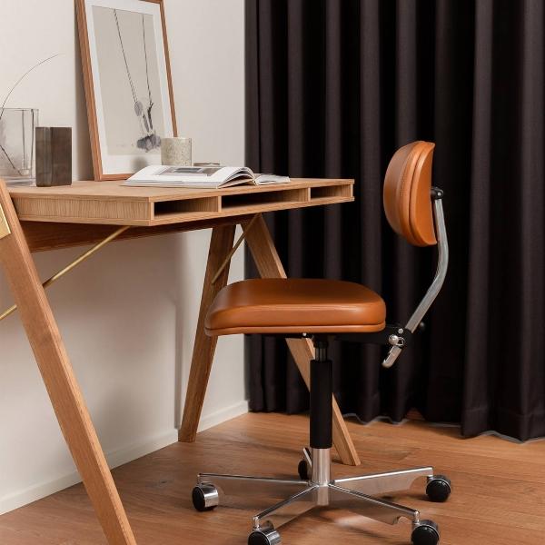 We Do Wood – Field Desk Schreibtisch aus Eichenholz | Design: Sebastian Jorgensen we-do-wood-field-desk-schreibtisch