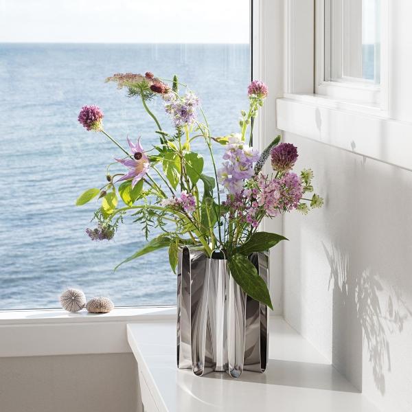 Georg Jensen Frequency Vase | Design: Kelly Wearstler, 2018 Georg Jensen Frequency Vase