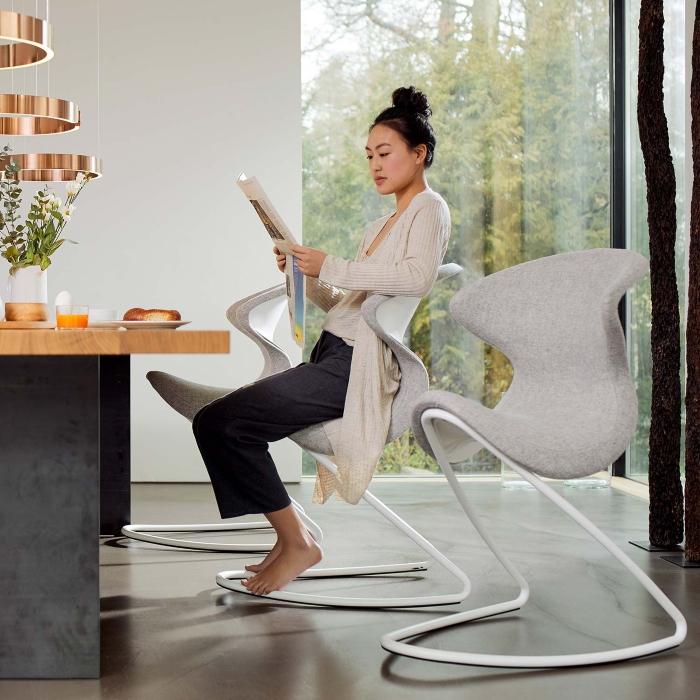 Aeris – Oyo Schaukelstuhl / Sattelsitz / Schalensitz | Design: Martin Ballendat oyo-stuhl