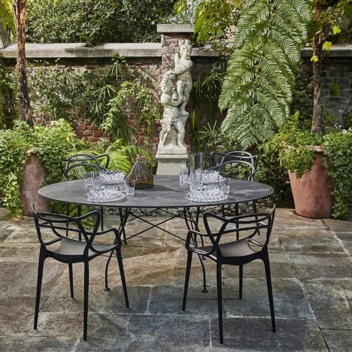 Kartell – Glossy Outdoortisch | mit filigranen Tischbeinen | Design: Antonio Citterio und Glen Oliver Löw kartell-glossy-outdoortisch