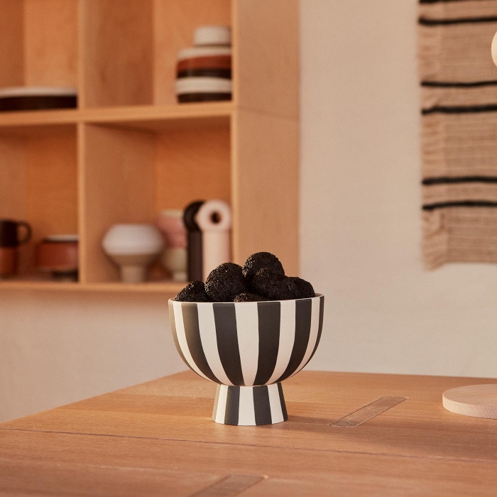 OYOY – Toppu Schale mit Streifenmuster oyoy-toppu-schale einrichten-im-japandi-style