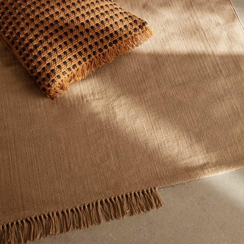 ferm LIVING – Hem Rug Teppich | aus recycelten Kunststofflaschen | Design: ferm LIVING ferm-living-hem-rug-teppich balkon-teppiche