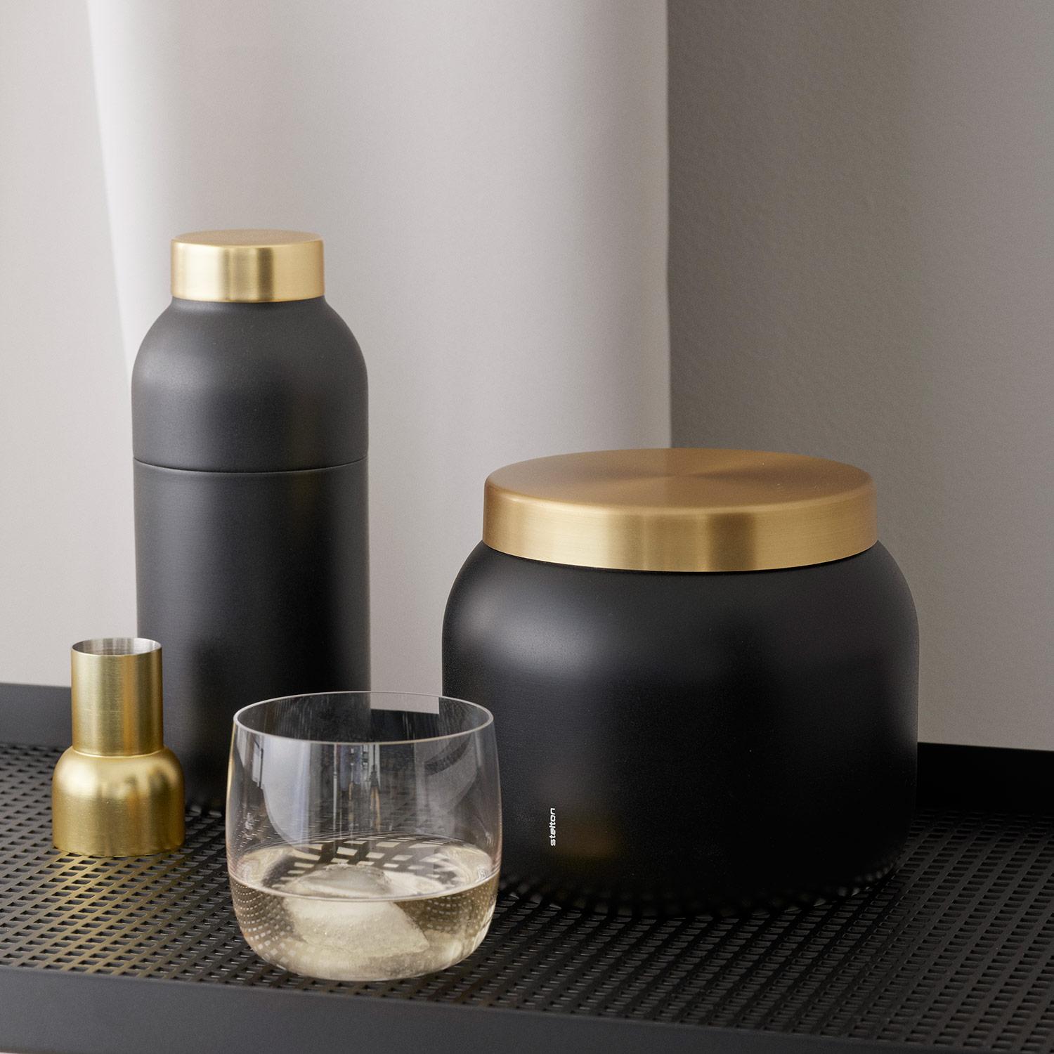 Stelton – Collar Eiseimer inkl. Deckel | Design: Daniel Debiasi, Federico Sandri stelton-collar-eiseimer