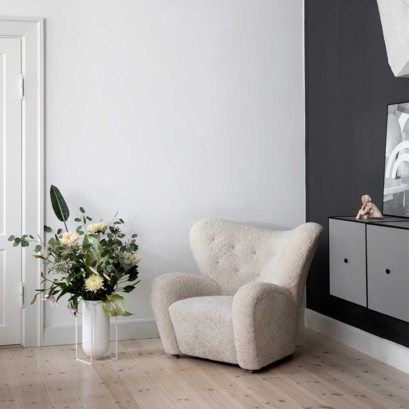 By Lassen The Tired Man Sessel + Hocker | Set aus zwei Design-Klassiker | Design: Flemming Lassen/ Søren Lassen by-lassen-tired-man-sessel-hocker
