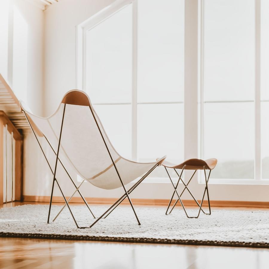 Cuero – Flying Goose Pampa | Hocker / Schemel | Design: Antonio Bonet / Juan Kurchan cuero-flying-goose-pampa-hocker