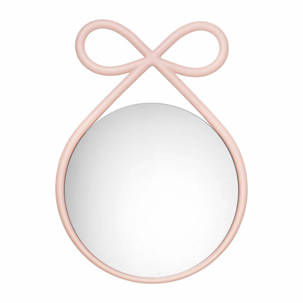 Ribbon Mirror verzaubert auf den ersten Blick.