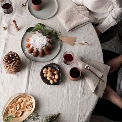 Tischdeko Weihnachten: 5 festliche Lieblinge 5 Tischdeko Weihnachten 3: Leinen-Servietten von ferm LIVING