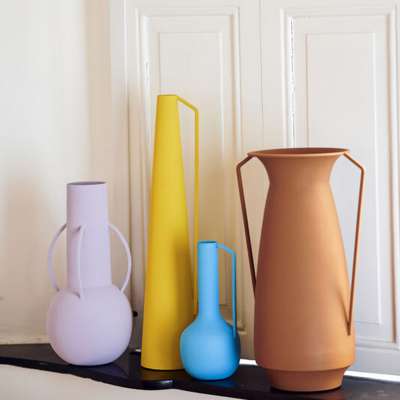 Trends 2024: kurvig, markant und farbenfroh 3 Trend 2024 Colours: Vasenset von Pls Potten.