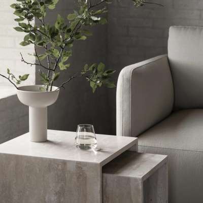 Als natürliches Material ist Marmor perfekt für den Modern Living-Trend und die Bestelltische von blomus gibt's gleich im Doppelpack. 