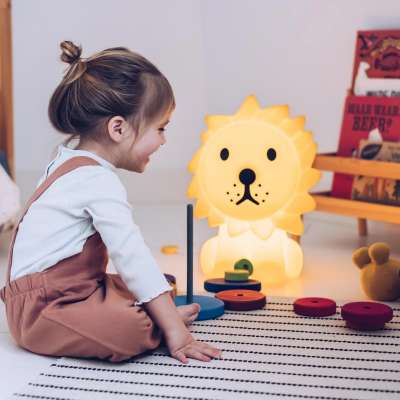 Kinderzimmerlampe Miffy: Dieser Hase hat das ganze Jahr Saison 5 Kinderzimmerlampe Lion von Mr. Maria