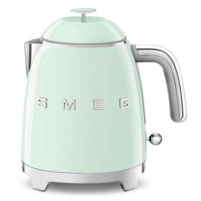Gästezimmer gestalten: So wird's einladend und gemütlich! 20 SMEG Wasserkocher im Mine-Format. Klein, handlich, praktisch und immer einsatzbereit. Hier in kühlem Mintgrün.