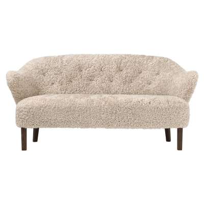 Italian Style – Wohnen mit Riviera-Chic 14 Ein gemütliches Sofa aus flauschigem Bouclé: Ingeborg von Audo ist einfach wunderschön.