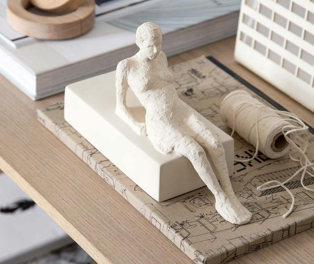 Kähler Design, The Attentive, Figuren mit einer besonderen Geschichte | Design: Malene Bjelke Kähler Design Character Skulpturen Figuren mit einer besonderen Geschichte | Design: Malene Bjelke