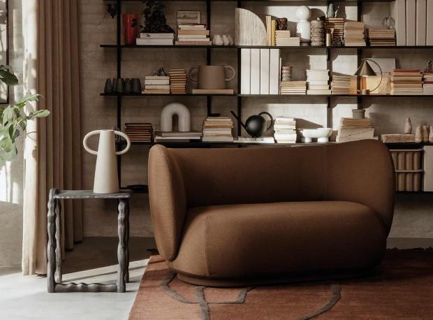 ferm LIVING – Rico Sofa 2-Sitzer aus der Rico Sofa Serie