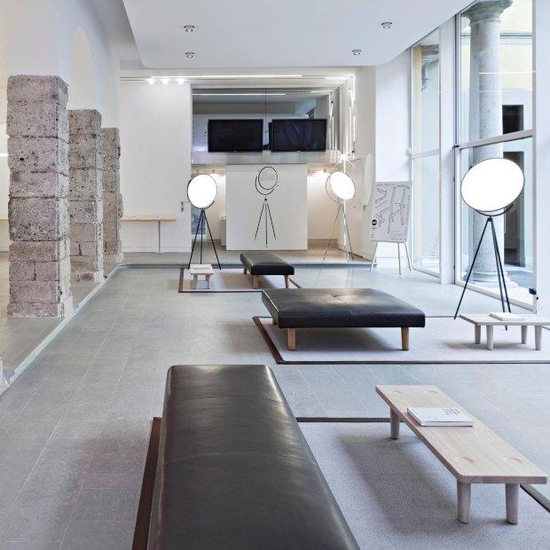 Flos Superloon Stehleuchte | Design: Jasper Morrison, 2015 Flos Superloon Stehleuchte | Design: Jasper Morrison, 2015