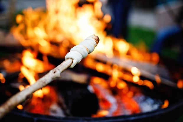 Stockbrot-Feuerstelle