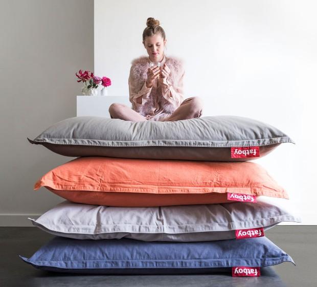 Grundregeln – wie Sie ein Zimmer mit Schräge einrichten 2 fatboy Original Stonewashed
