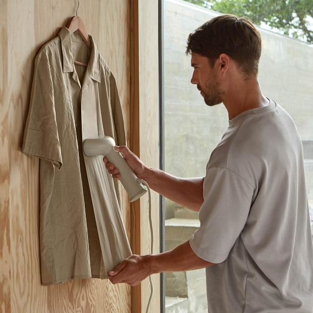 Steamery – Cirrus No.3 Steamer| sanfte Alternative zum Bügeln Steamery – Cirrus No.3 Steamer| Dampfglätter für Kleidung