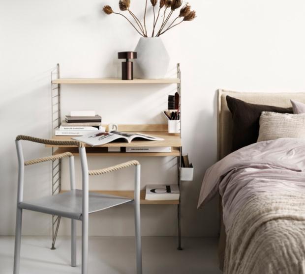 String – kleines Regal mit Schreibtisch Konfiguration W8 | Design: Nisse Strinning String – kleines Regal mit Schreibtisch Konfiguration W8 | Design: Nisse Strinning