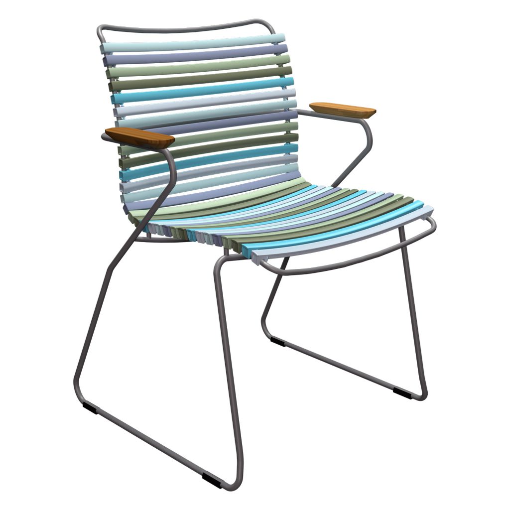 Design Gartenmöbel: Farbenfrohe Akzente für den Frühling 18 Super bequem und mit einem „Click” lässt sich auch jede Lamelle des Houe Click tauschen, so dass Sie ihn immer wieder farblich verändern können.