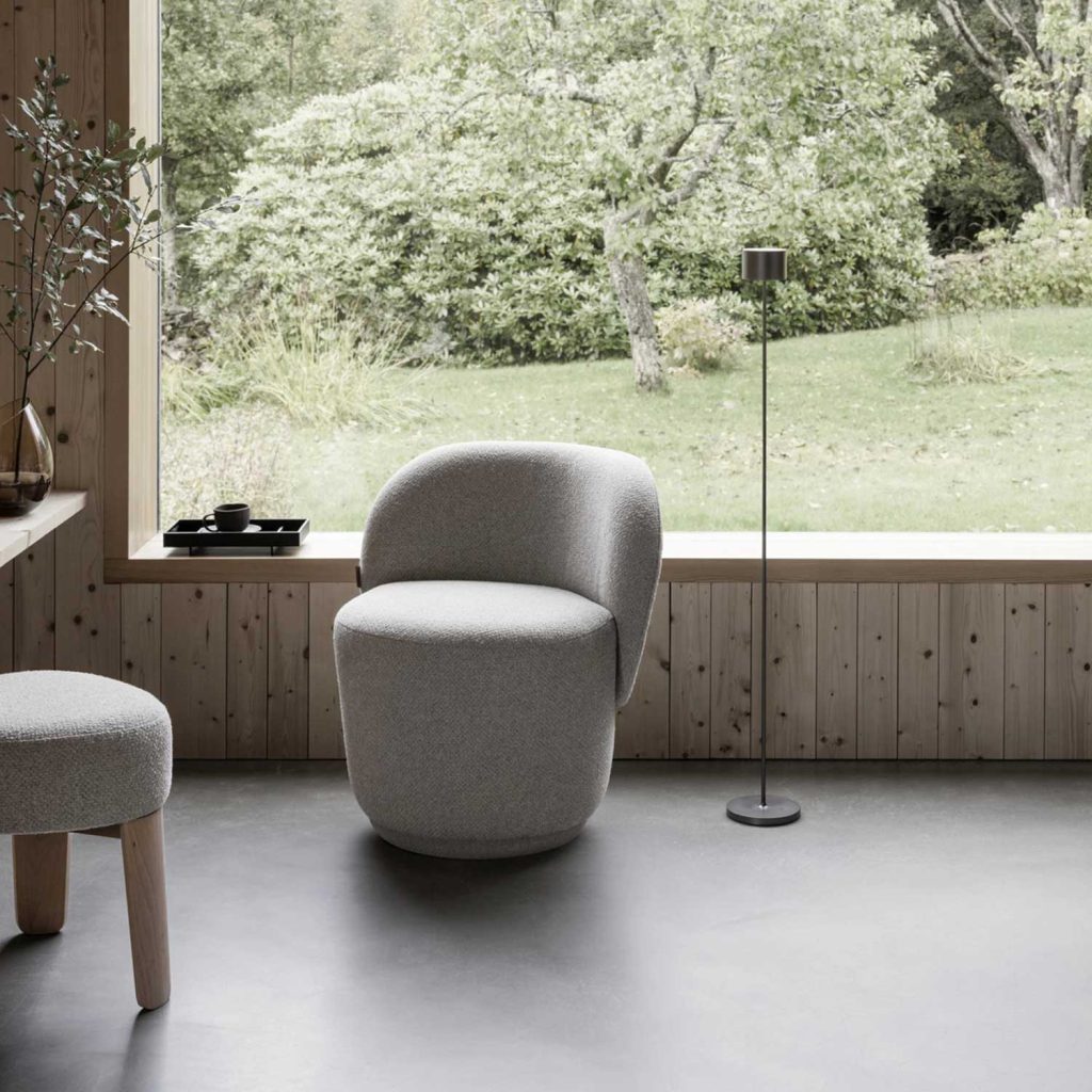 Finden Sie jetzt IHRE Outdoorlampe: Hier sind unsere HighLIGHTS 5 Die elegante blomus Farol ist auch drinnen ein echter Eyecatcher.