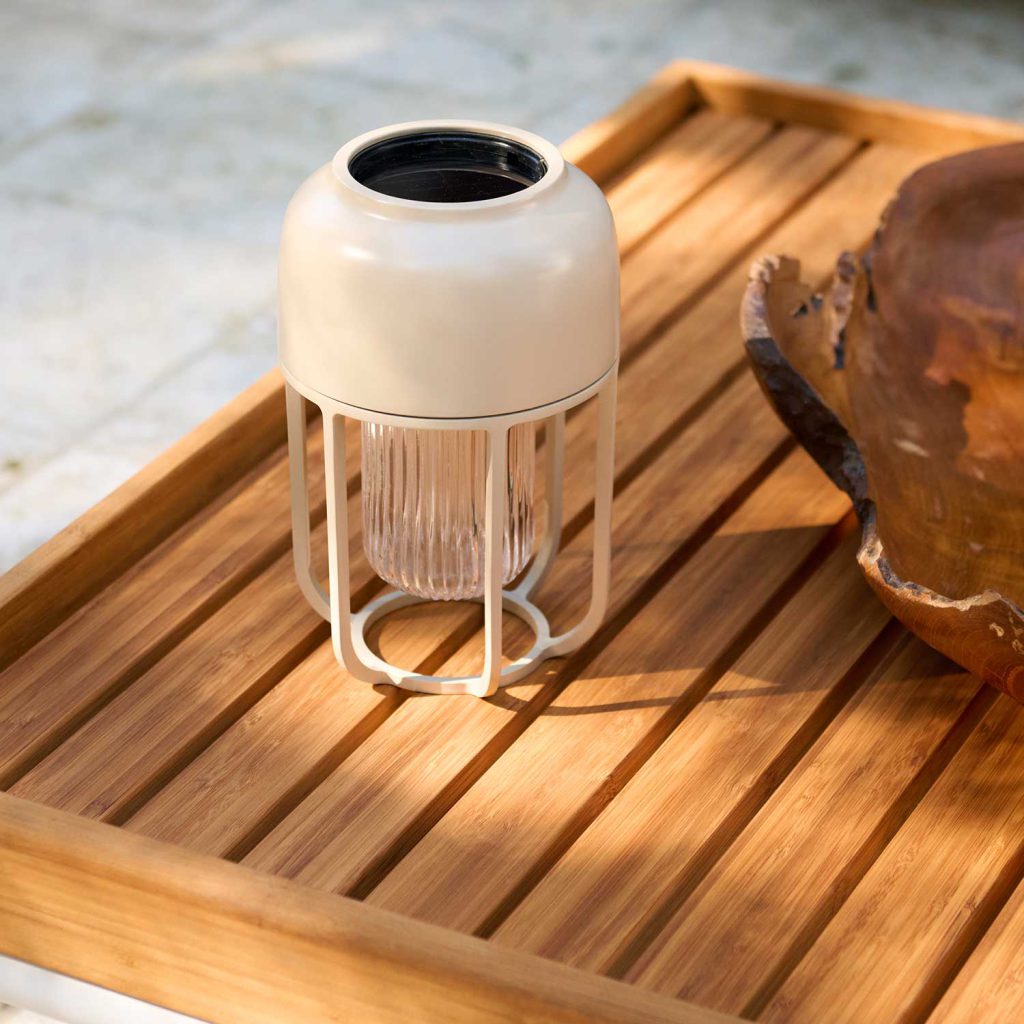 Finden Sie jetzt IHRE Outdoorlampe: Hier sind unsere HighLIGHTS 15 Strahlender Begleiter mit modernster LED-Technologie: Light No. 1 Houe.
